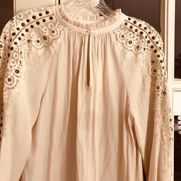 Ramy Brook NWT Blouse with Lace and studded Sleeves. Color is Bone. - Picture 2 of 14